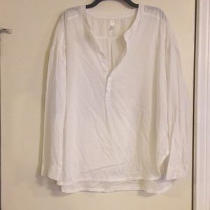 GAP Body white shirt